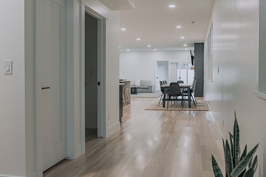 Entry to Living Area