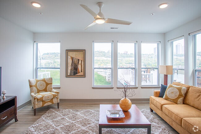 Furnished Finder property 738857_2 photo 10