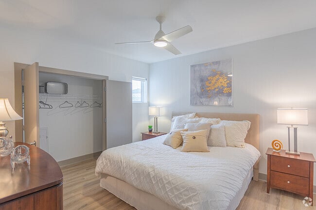 Furnished Finder property 738857_2 photo 11