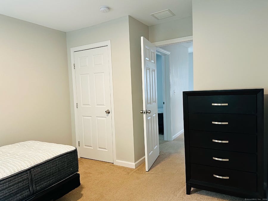 Furnished Finder property 738874_1 photo 14