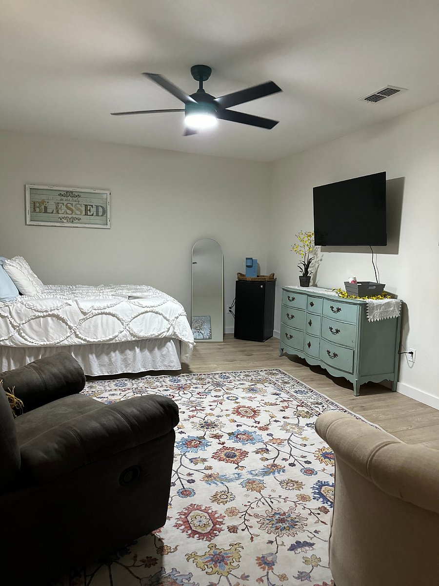 Furnished Finder property 738878_4 photo 1