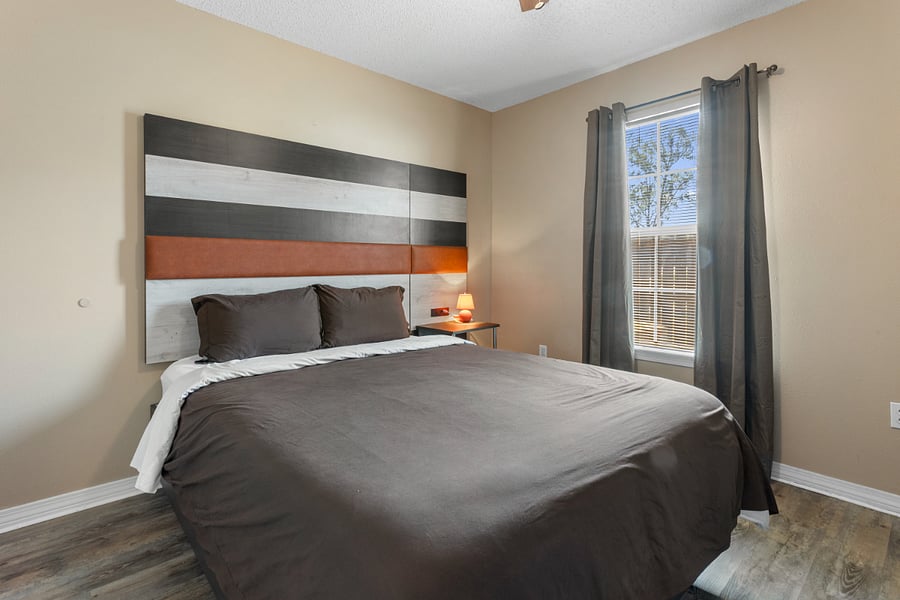 Furnished Finder property 738886_3 photo 12