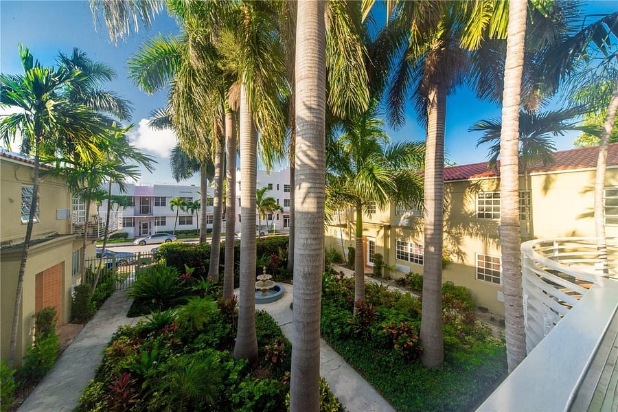 Building Courtyard