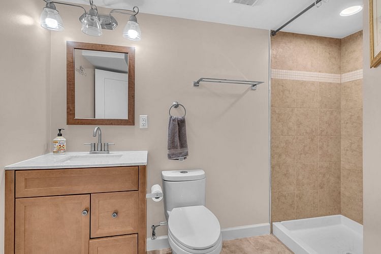 Furnished Finder property 739017_1 photo 13