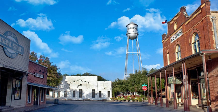 Cute town of Gruene approx 10-15 minutes away which is home to Gruene Hall the oldest dance hall in Texas and is super charming to walk around and grab a drink or dinner in many of its local spots