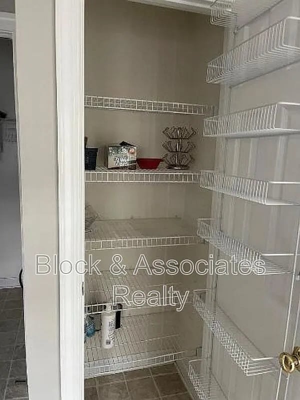 Furnished Finder property 739103_1 photo 5