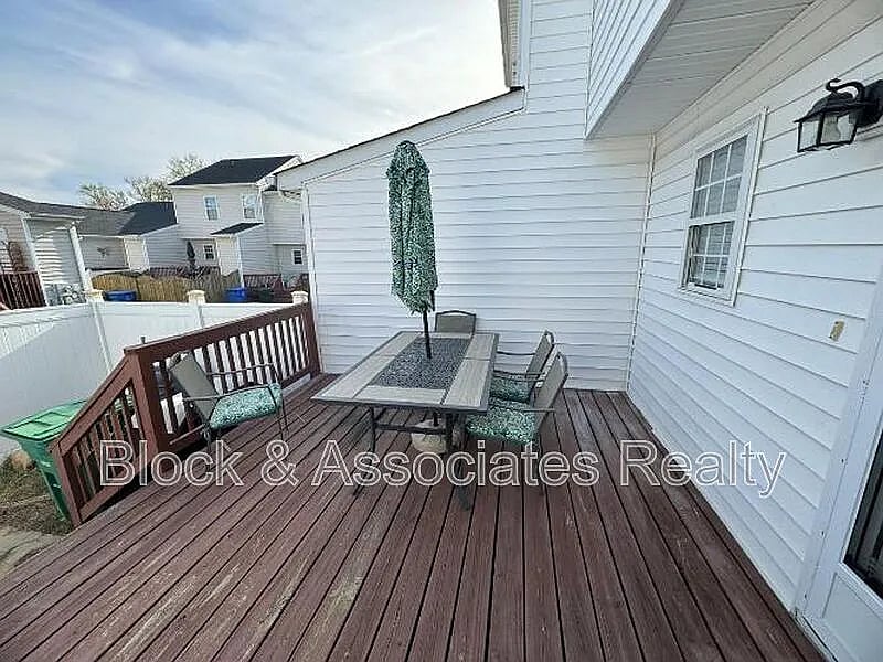 Furnished Finder property 739103_1 photo 24
