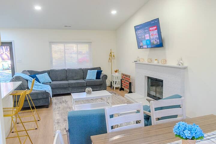 Furnished Finder property 739151_1 photo 6