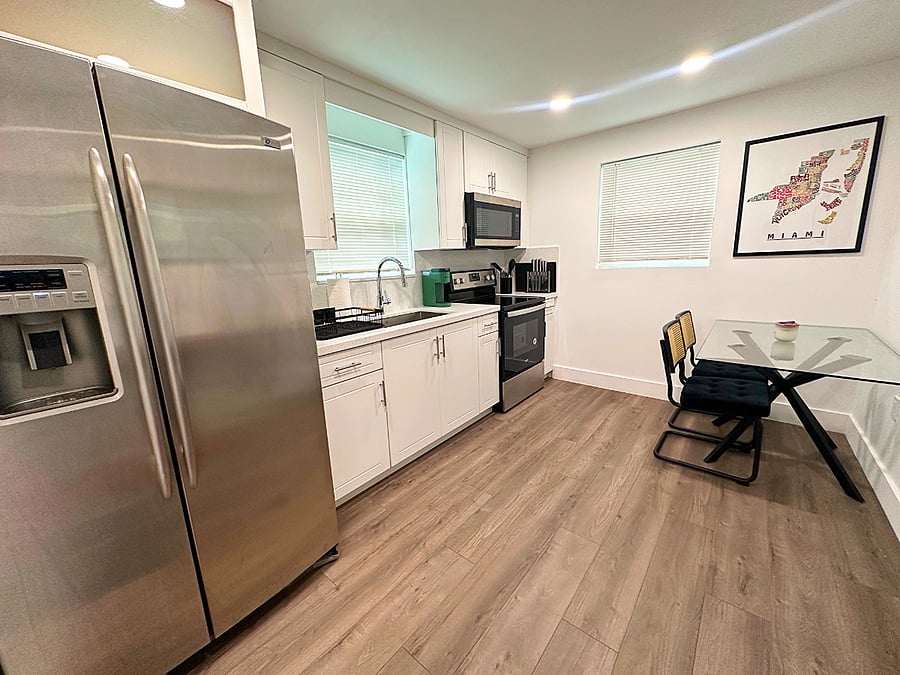 Full Kitchen