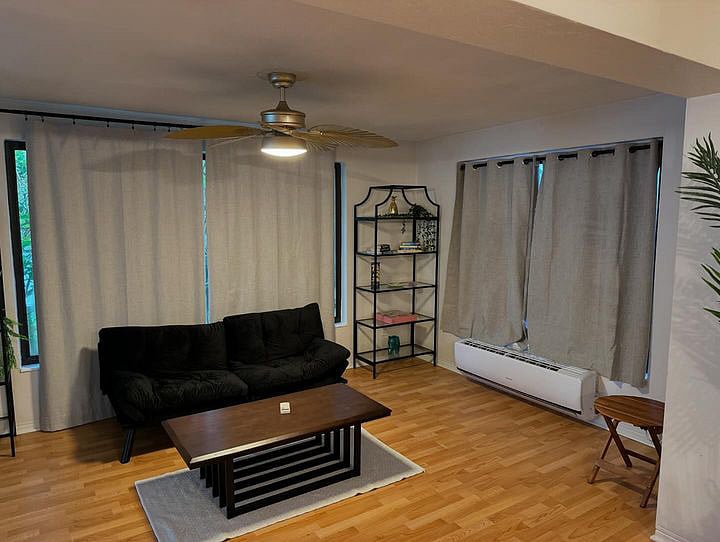 Florida Room with Futon