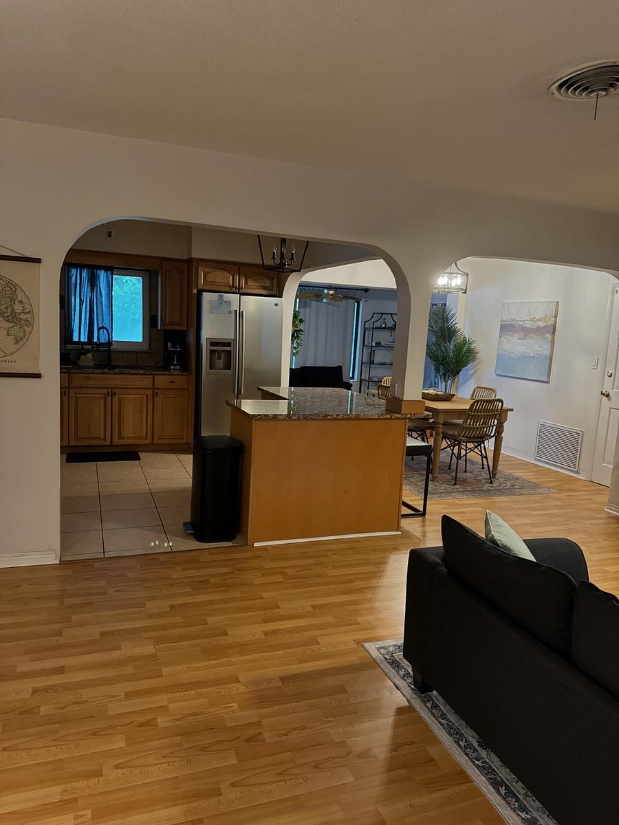 Kitchen/Dining