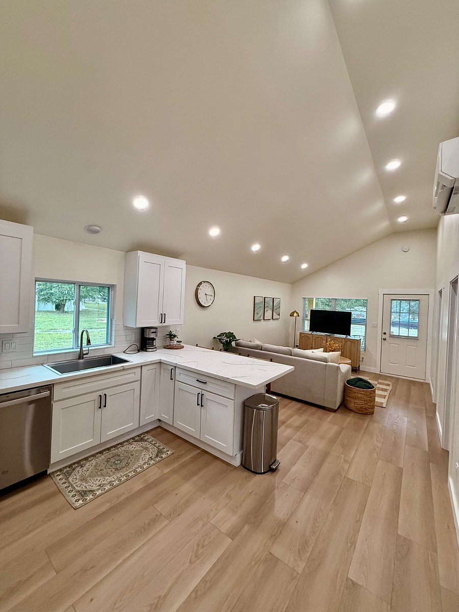 Furnished Finder property 739236_1 photo 3