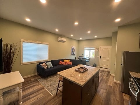 Furnished Finder property 739424_1 photo 4