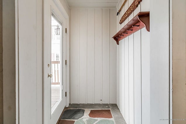 Mudroom
