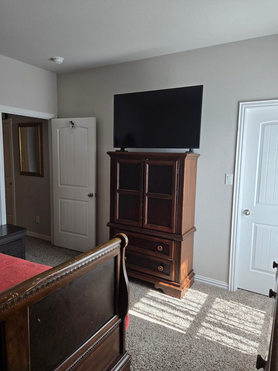 Furnished Finder property 739486_1 photo 32