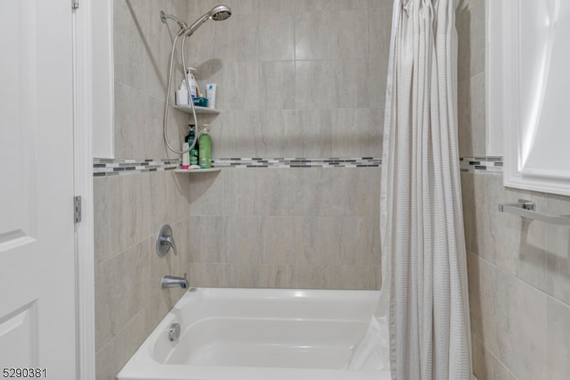 Furnished Finder property 739550_1 photo 11