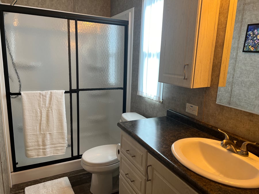 Nice big shower. Oversized bath towels. 