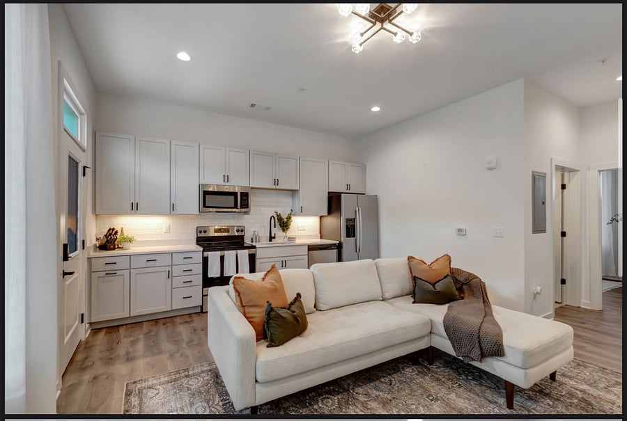 Furnished Finder property 739667_1 photo 1