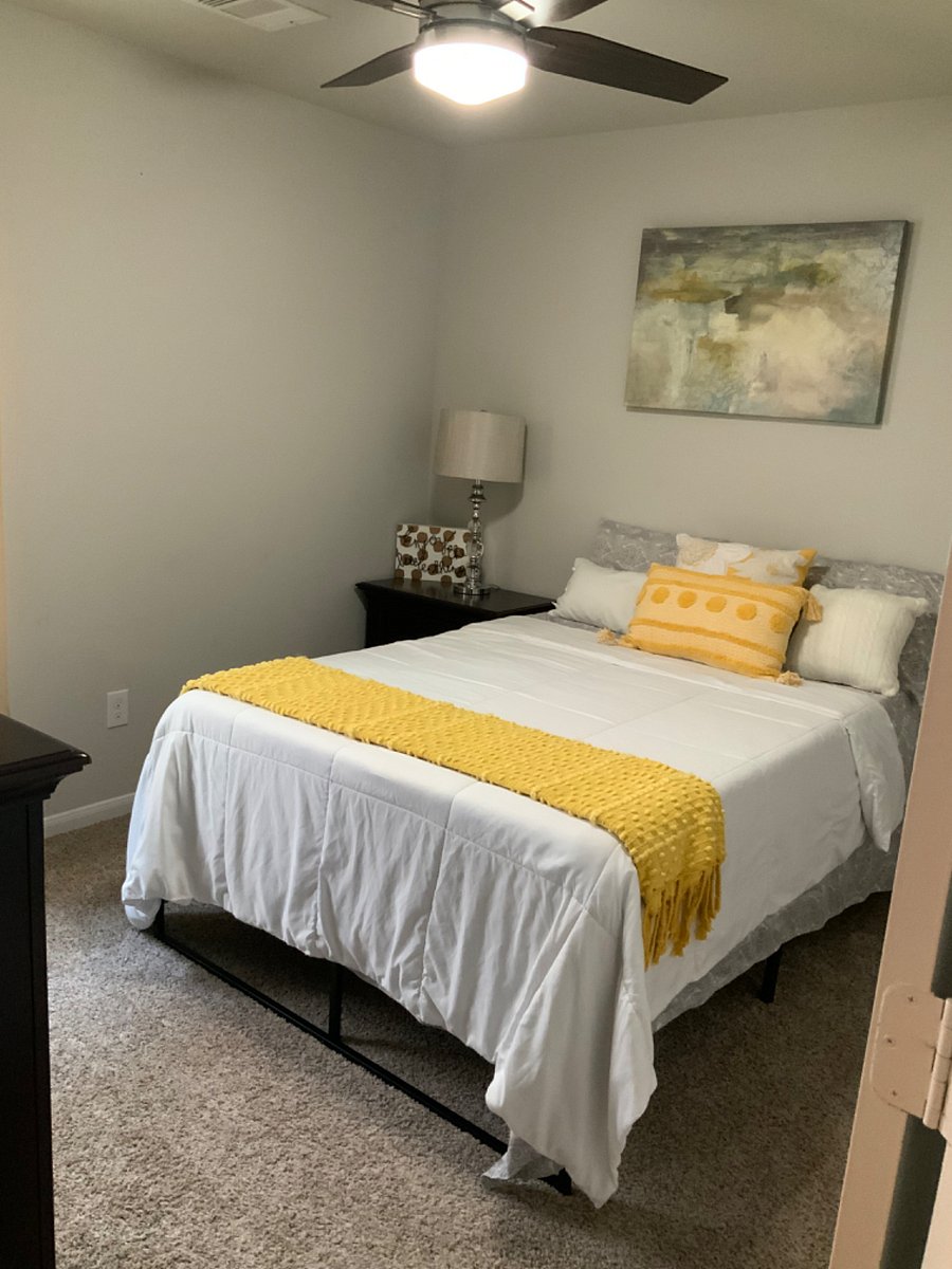 3 RD BEDROOM
