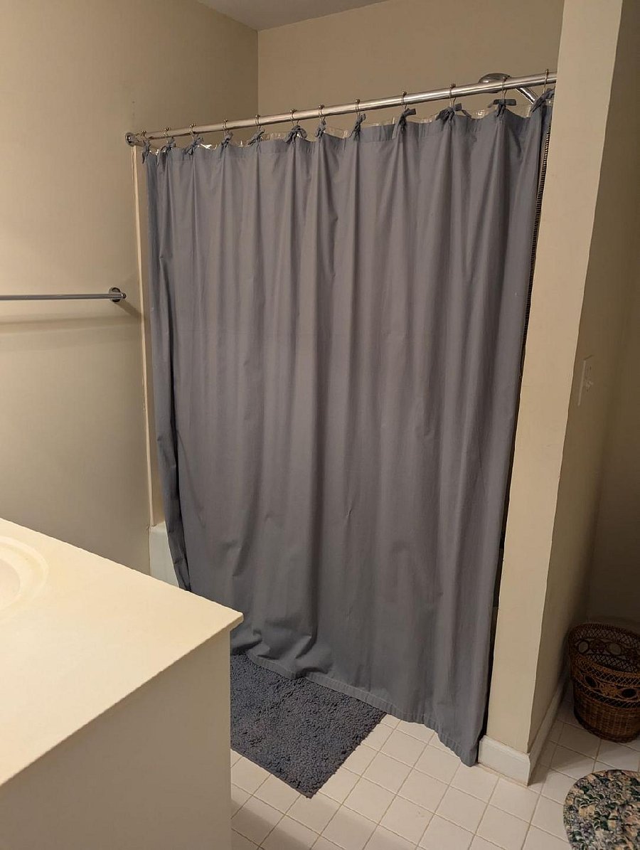 Upstairs Full Bath