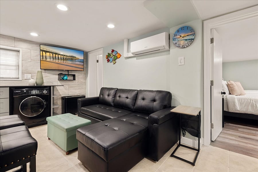 Furnished Finder property 739877_1 photo 3