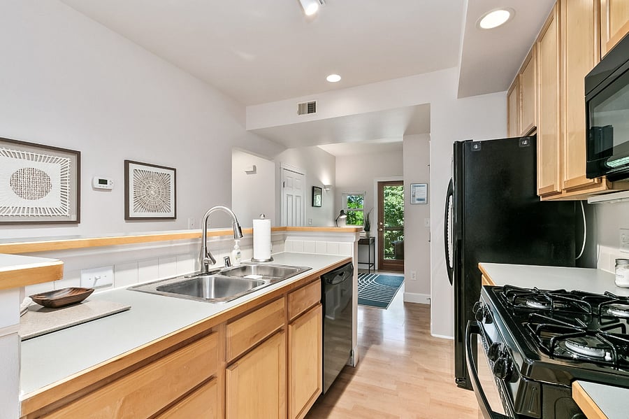 Furnished Finder property 739973_1 photo 3