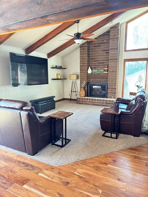 DEN WITH FIREPLACE (INSERT GAS ONLY)