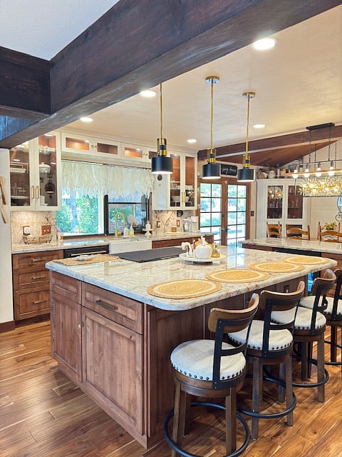 LUXURY KITCHEN COUNTERTOPS