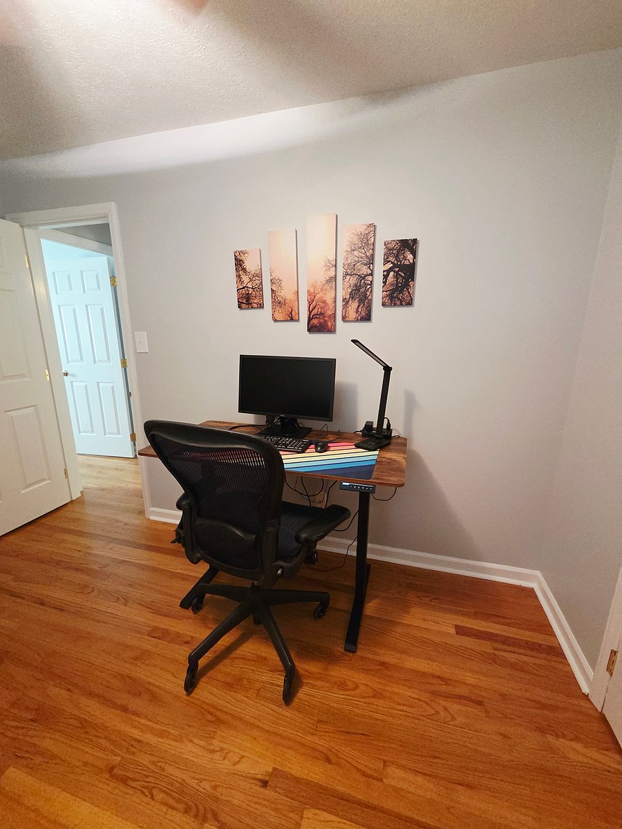 Office sit/stand desk