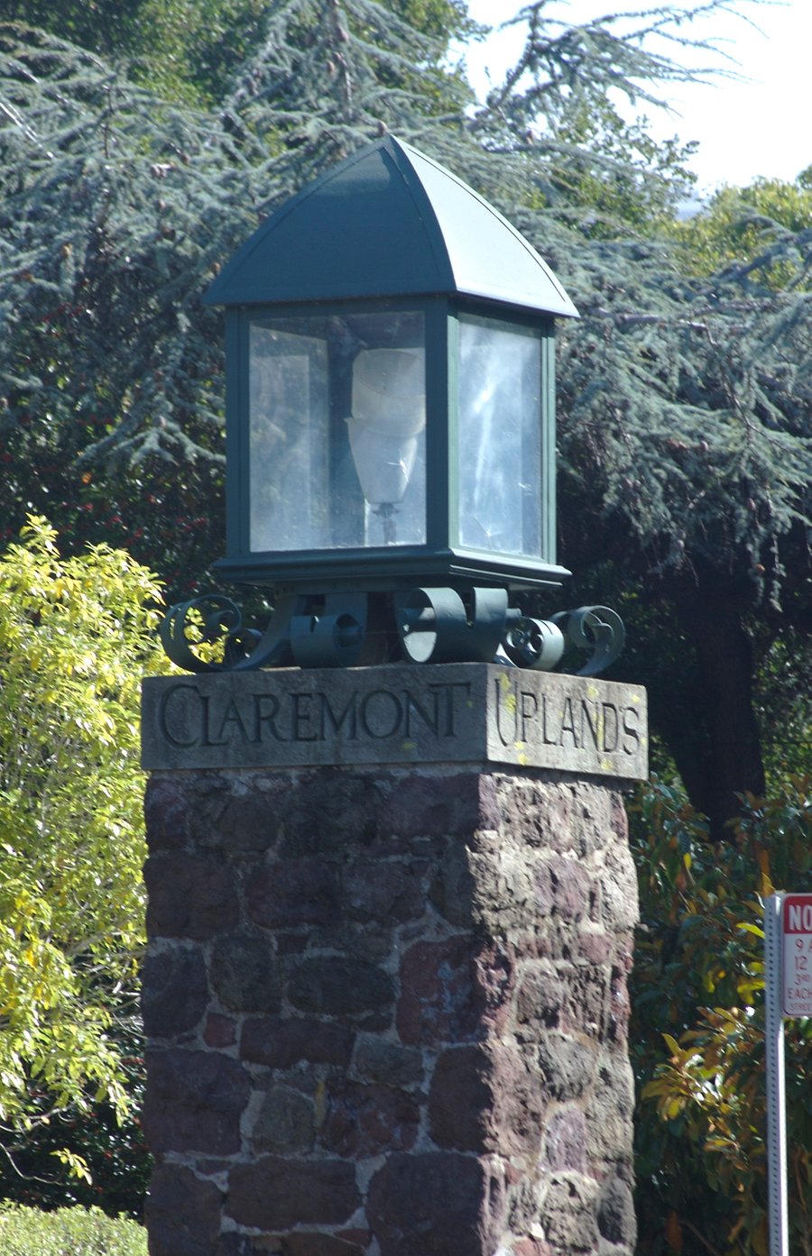 Entrance to the Claremont District Neighborhood