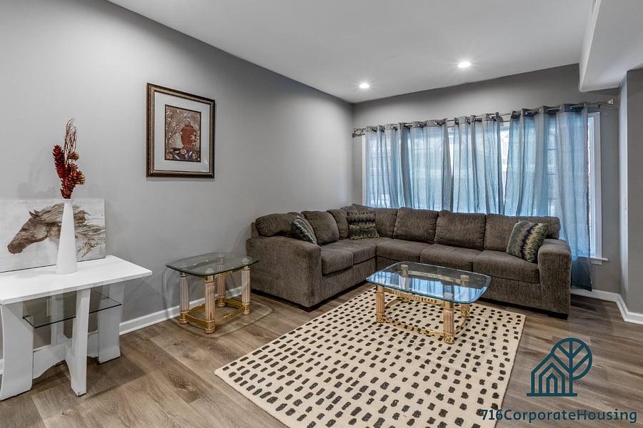 Furnished Finder property 740151_1 photo 4