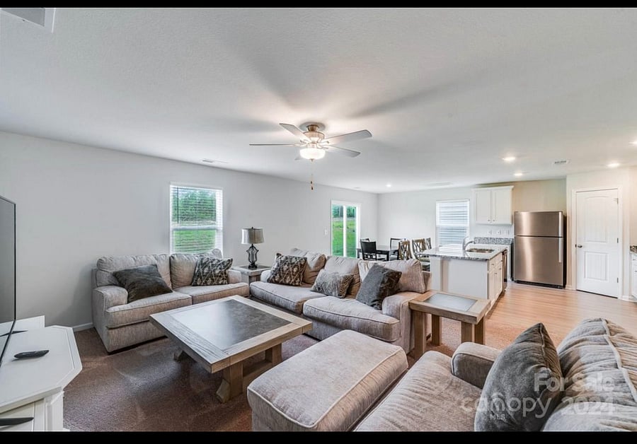 Furnished Finder property 740205_1 photo 4