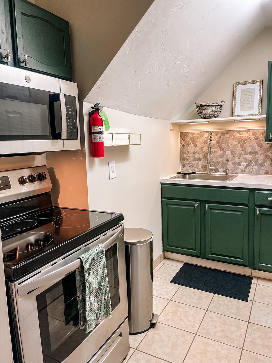 Furnished Finder property 740296_1 photo 7