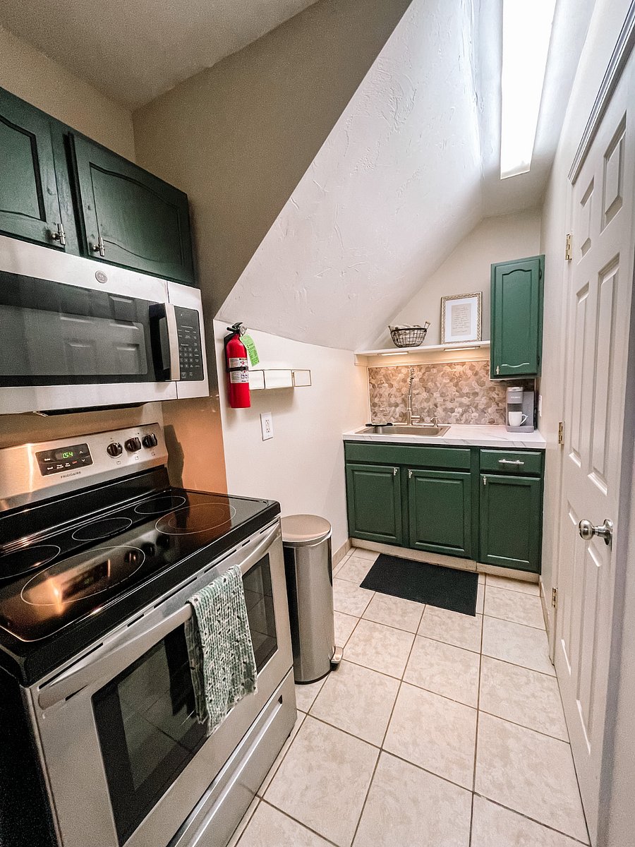 Furnished Finder property 740296_1 photo 6
