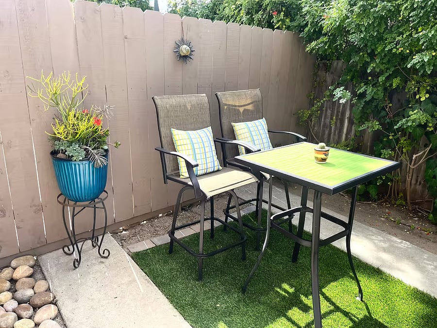 This photo shows a closer view of the patio set.