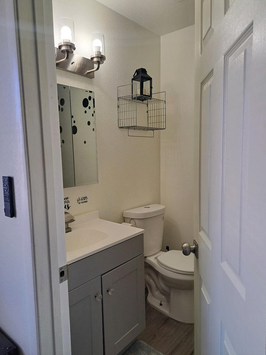 Furnished Finder property 740358_1 photo 37