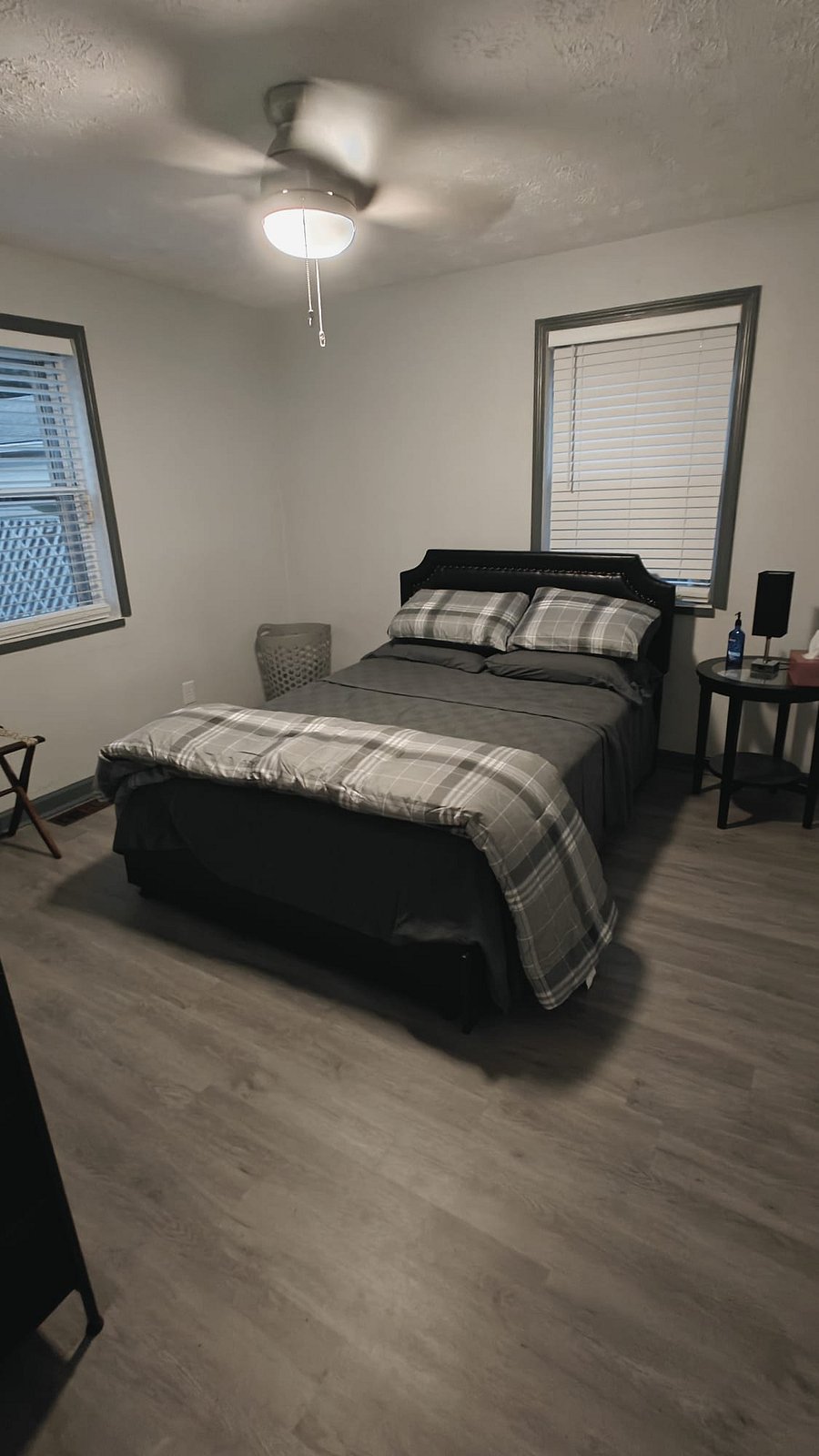 1st Floor, Bedroom #1 - Full Size Bed