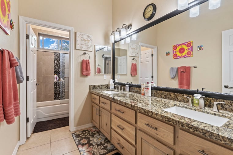 Furnished Finder property 740583_2 photo 5