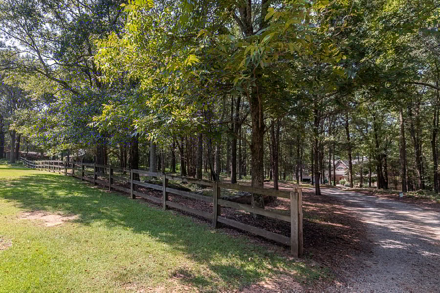 Another view of front of property driveway entry.