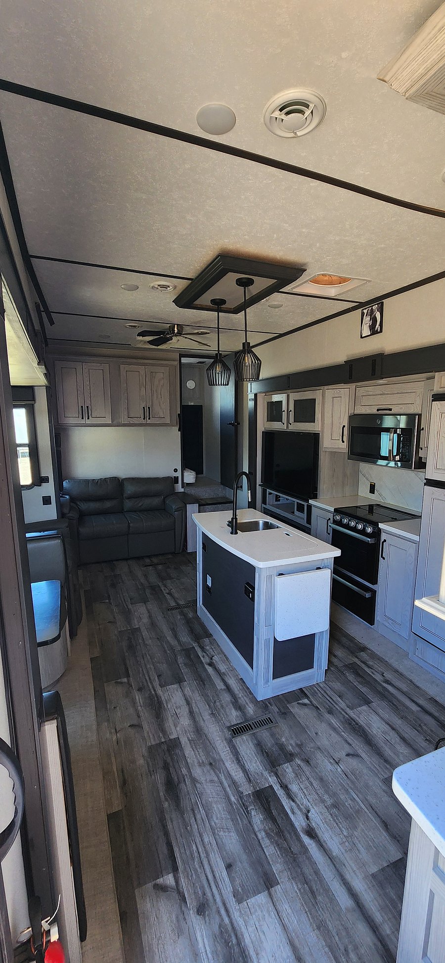 Furnished Finder property 740629_1 photo 1