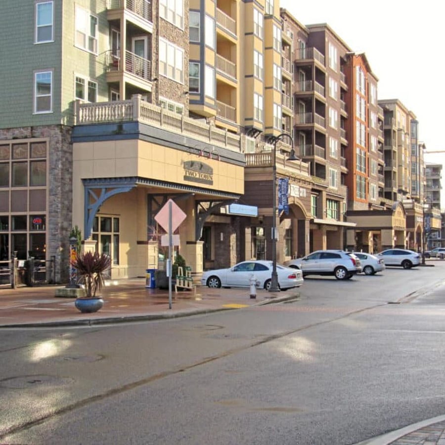 Point Ruston offers a spray water park for kiddos as well as a Cinemark Century Point Ruston and XD theater and the locally famous, Ice Cream Social. There's many restaurants & bars as well as retailers and personal care hair & nail salons. All nestled up to the waterfront. 