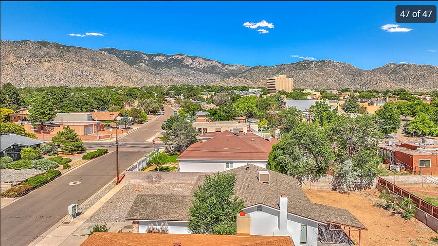 Home is 2 miles from mtn biking, hiking trails in Sandia mountains.