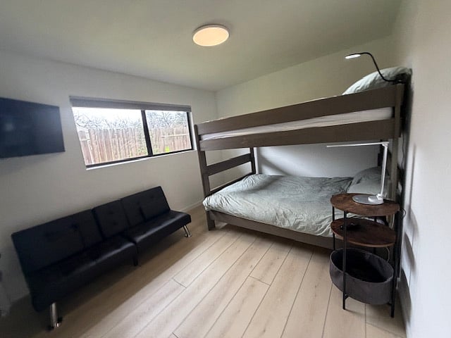 Queen on Queen Bunk Bed
40" Hi sense Roku TV
Blackout shades