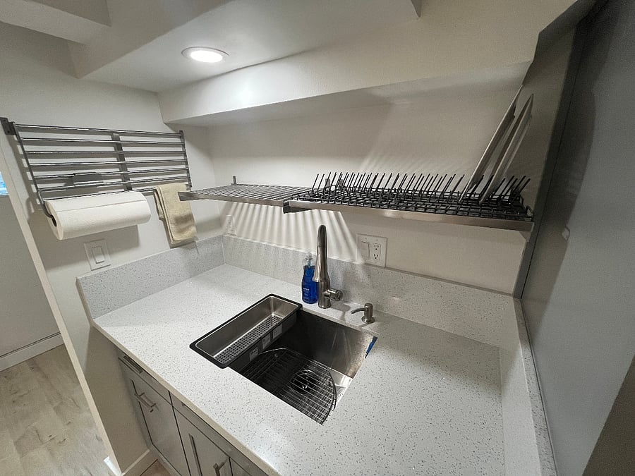 No dishwasher