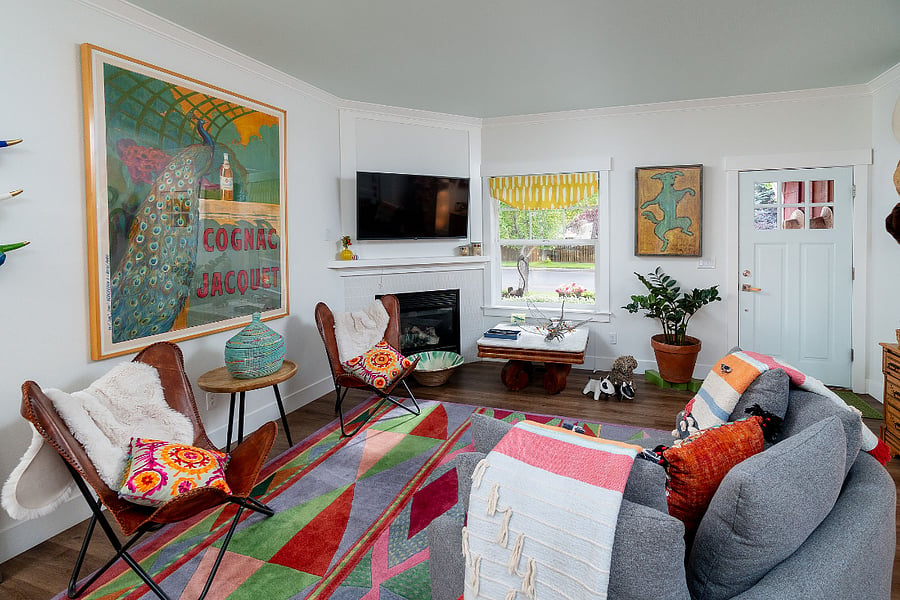 Living Room has TV & Fireplace to Enjoy