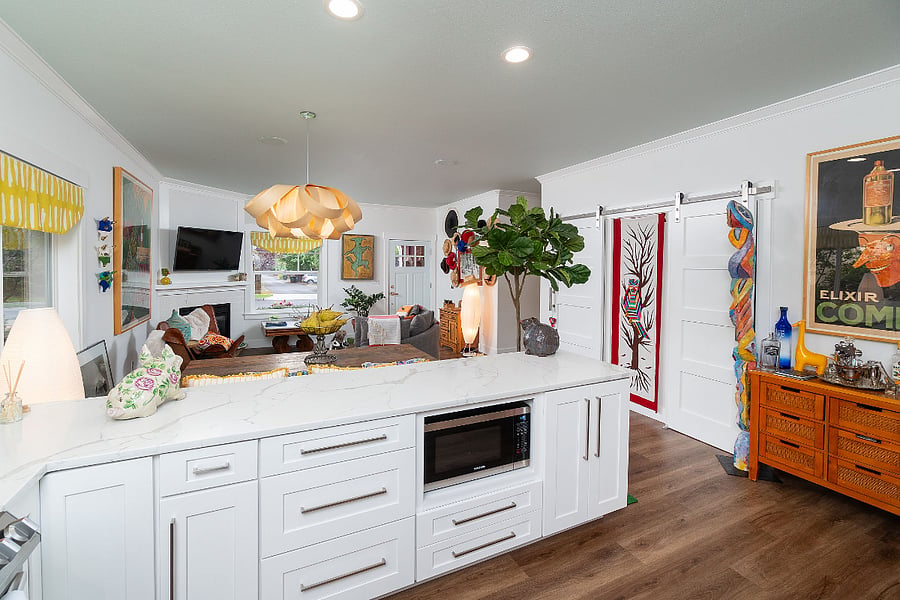 Open Concept Provides Great Atmosphere