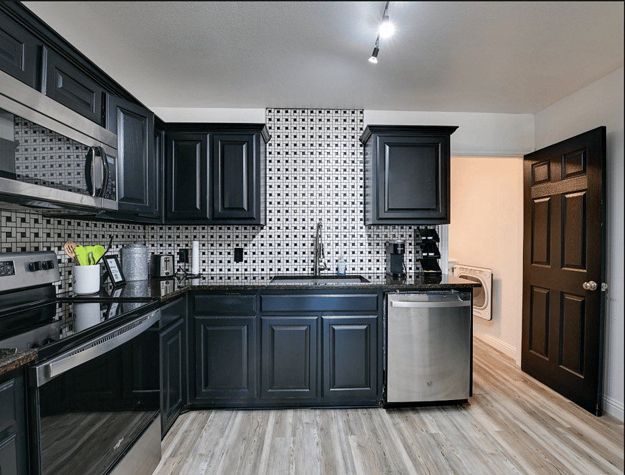 Furnished Finder property 740864_1 photo 9