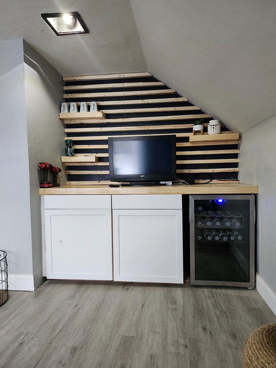 Small gaming area / rec space upstairs