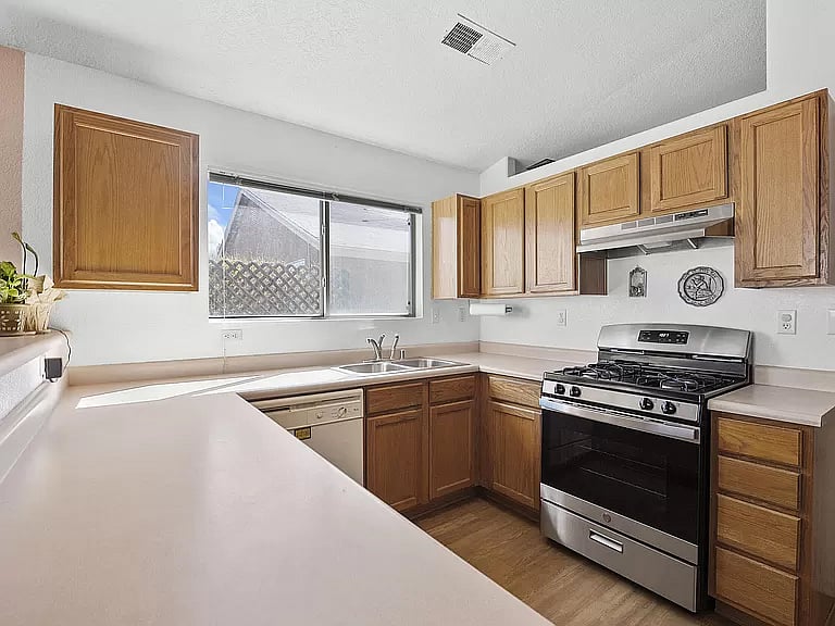Furnished Finder property 741141_1 photo 4
