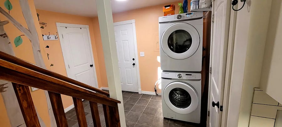 Back Entrance/Laundry